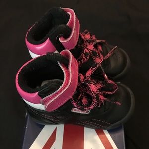 Classic baby Reebok sneakers 5411’s